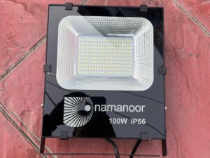 پروژکتور ۱۰۰وات سری طلای نما نور